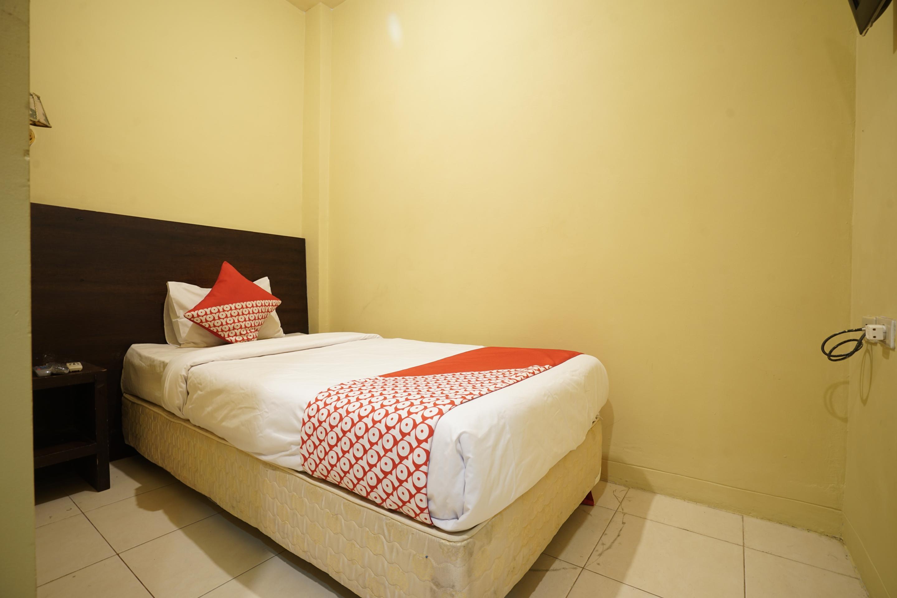 Urbanview Hotel Best Skip Palembang Exterior foto