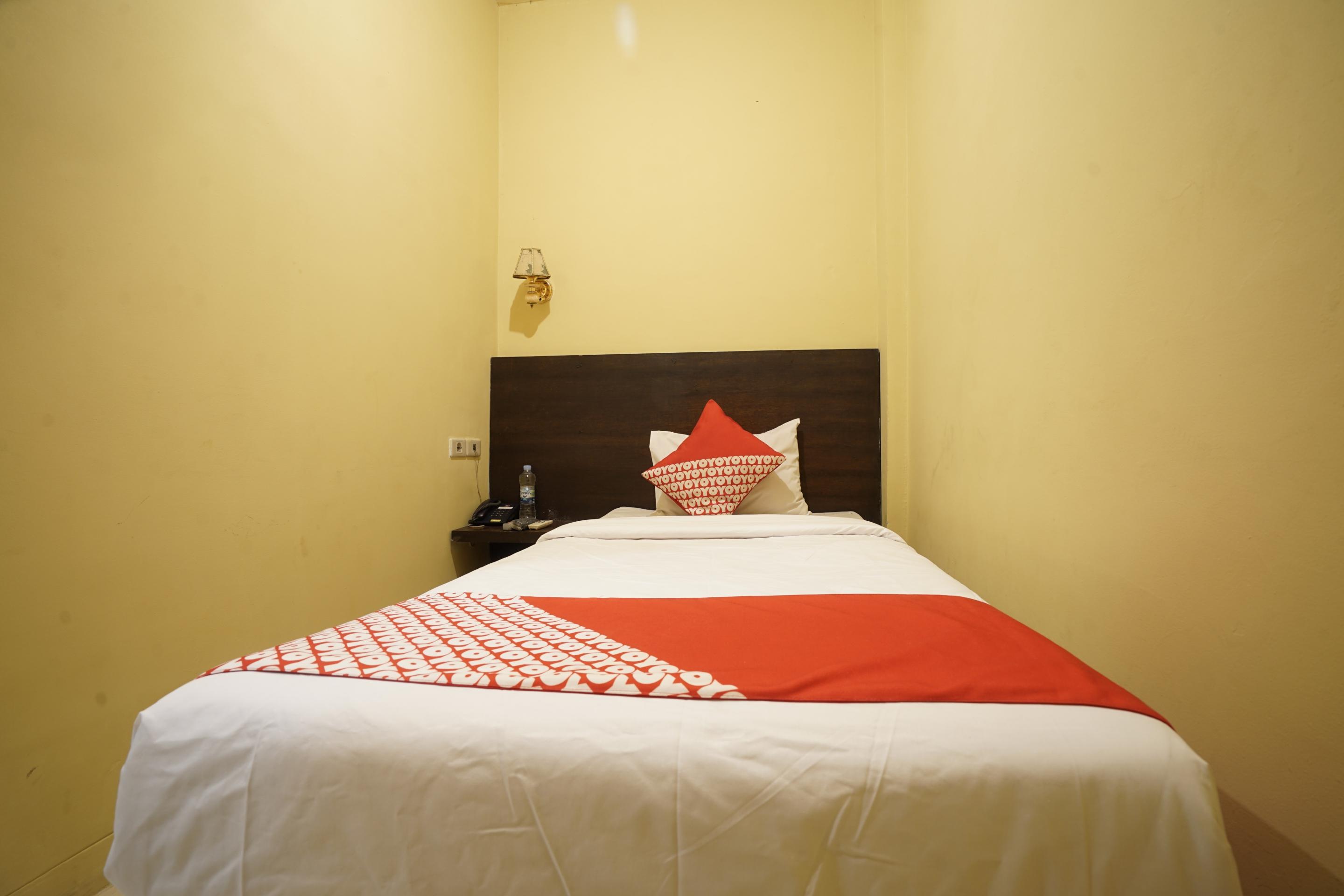 Urbanview Hotel Best Skip Palembang Exterior foto