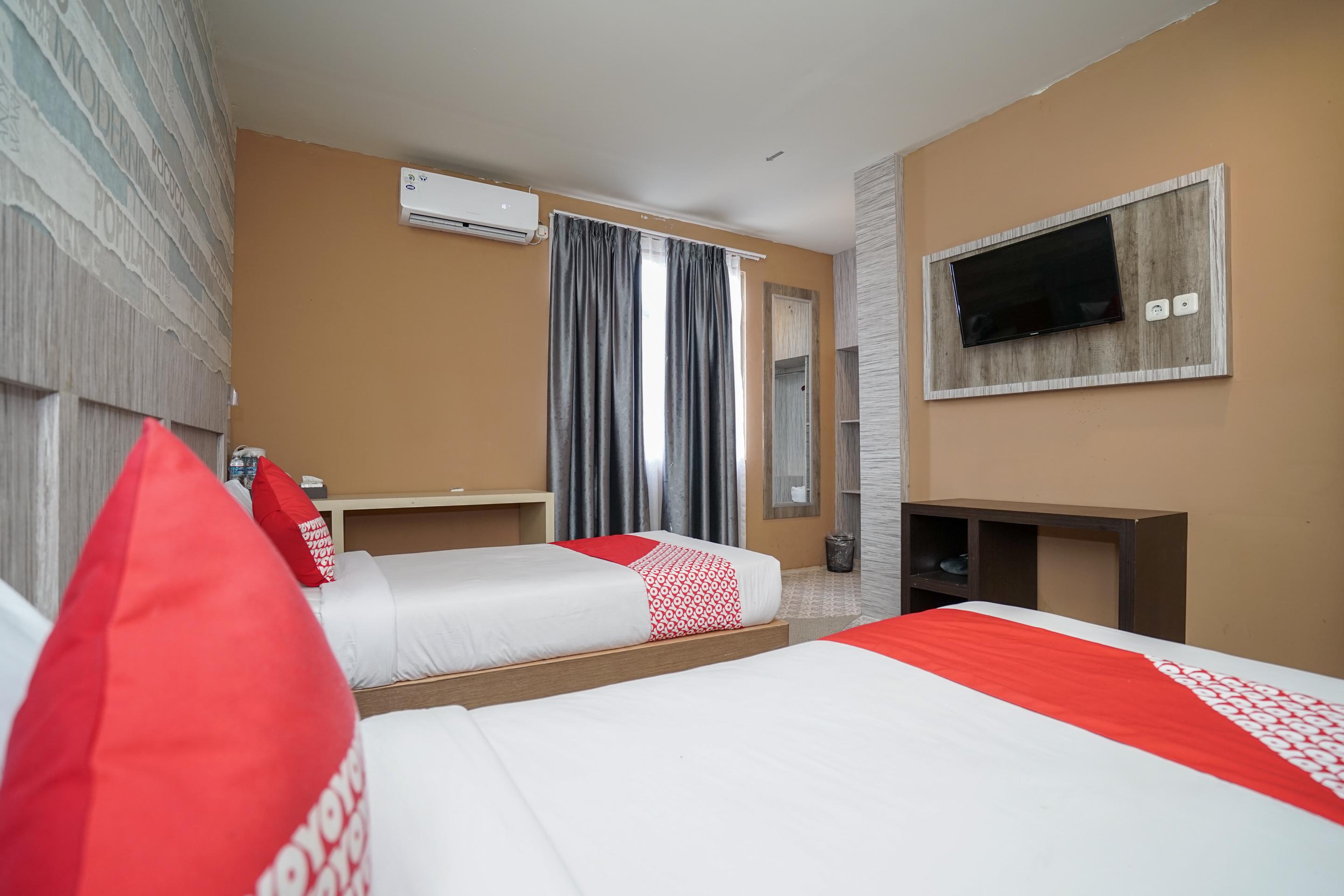 Urbanview Hotel Best Skip Palembang Exterior foto